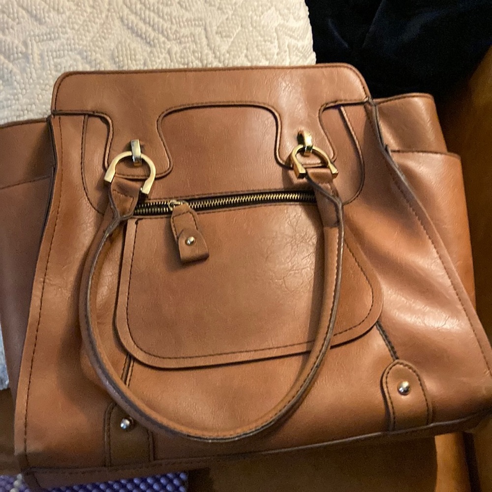 London fog tote